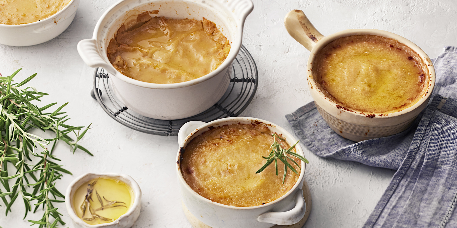 Perunalaatikkoa ja rosmariinivoita