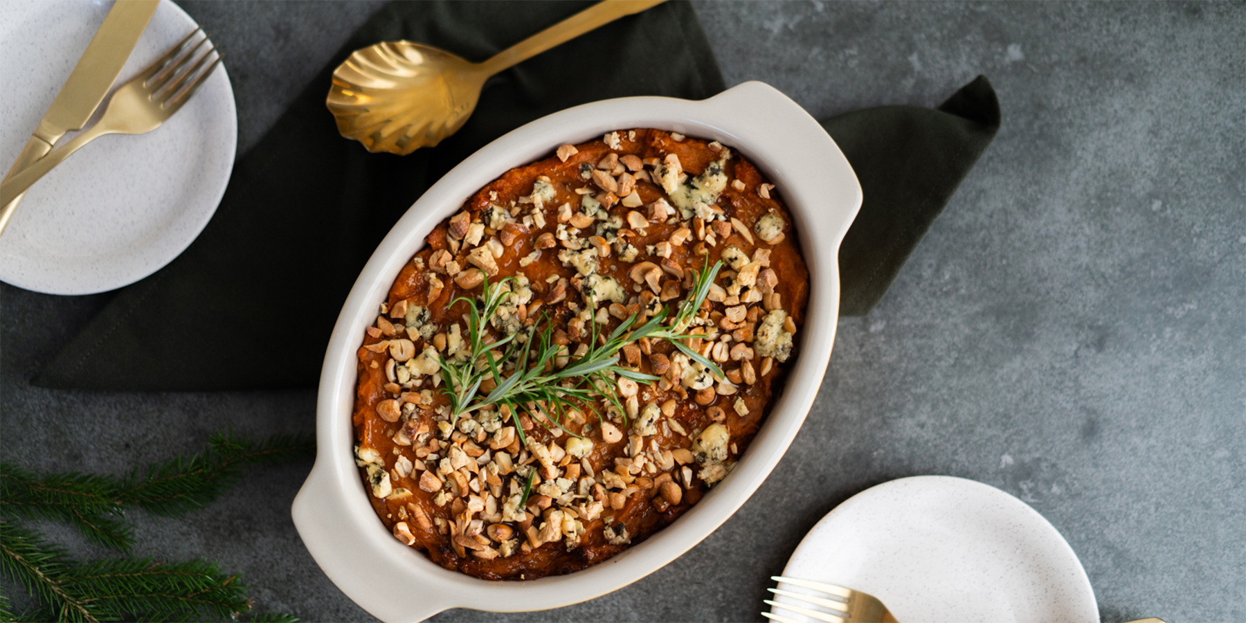 Bataattivuoka ja mausteinen pähkinärouhe