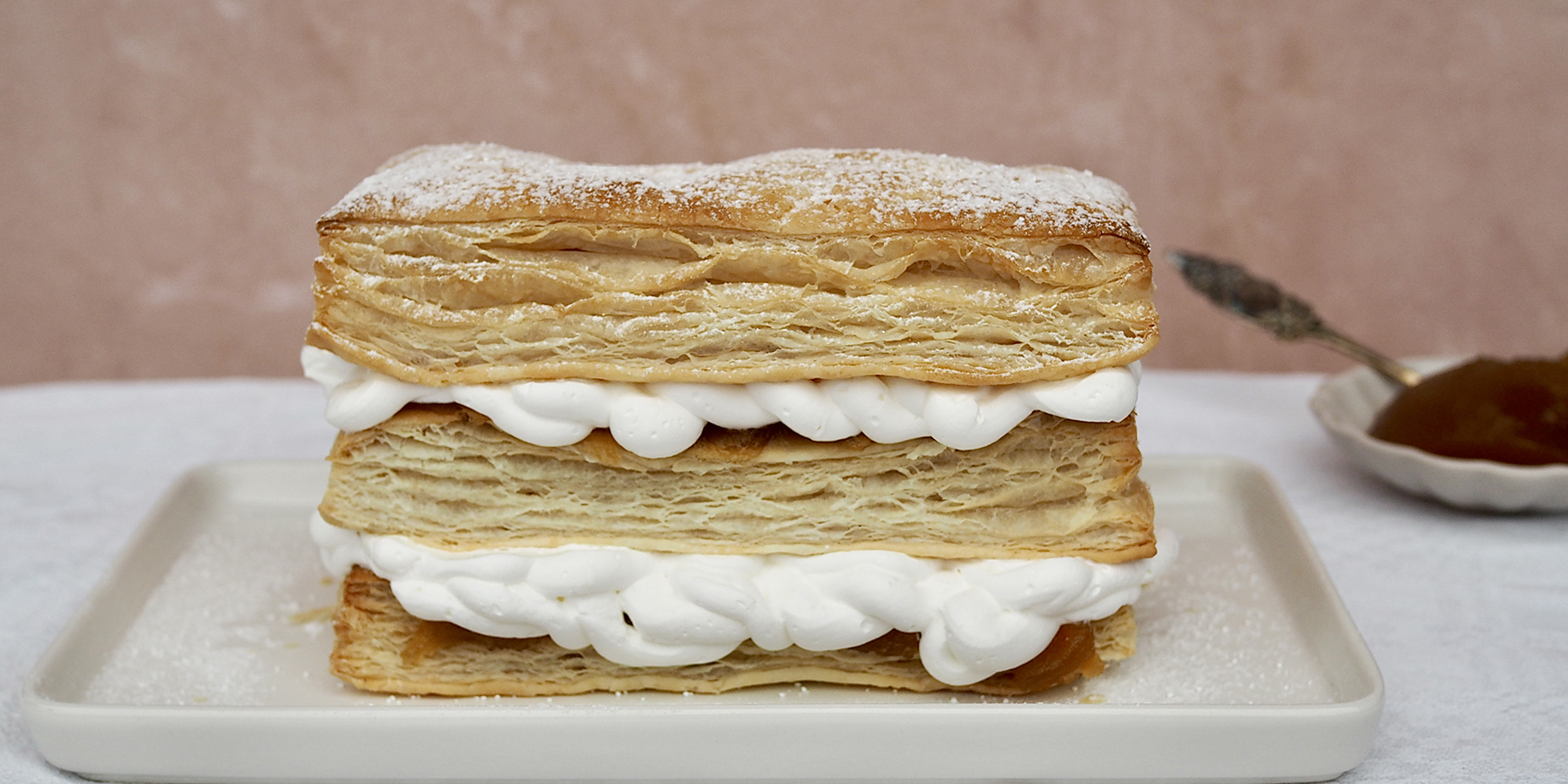 Neljän ainesosan lehtitaikinakakku