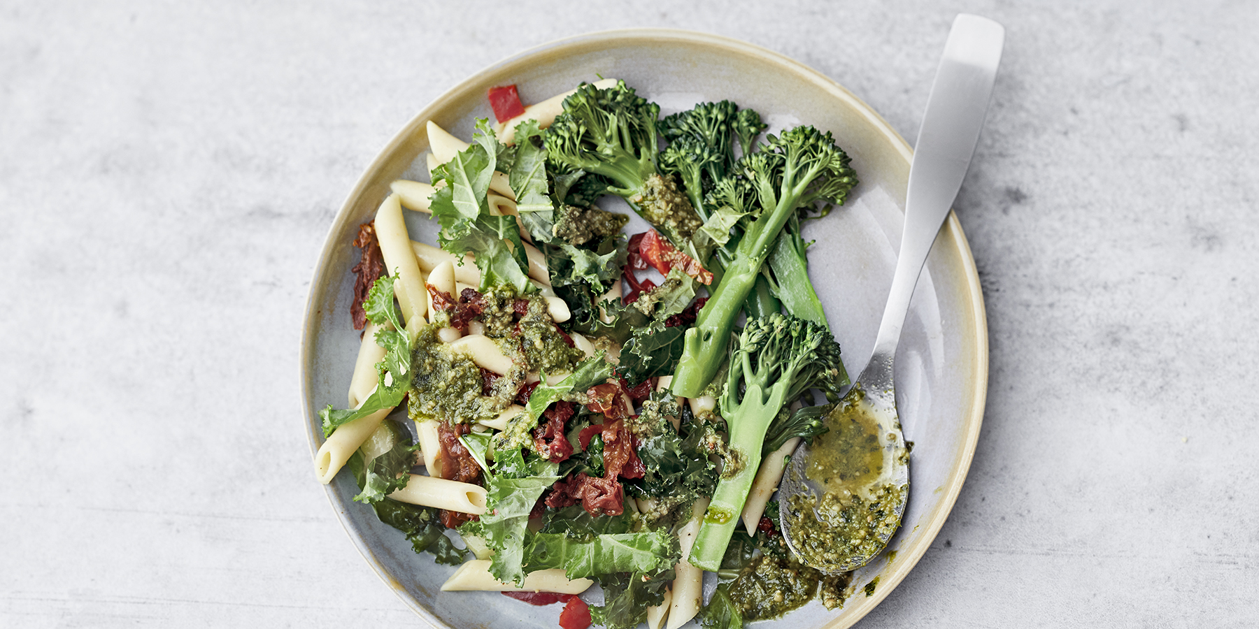 Italian broiler-pastasalaatti