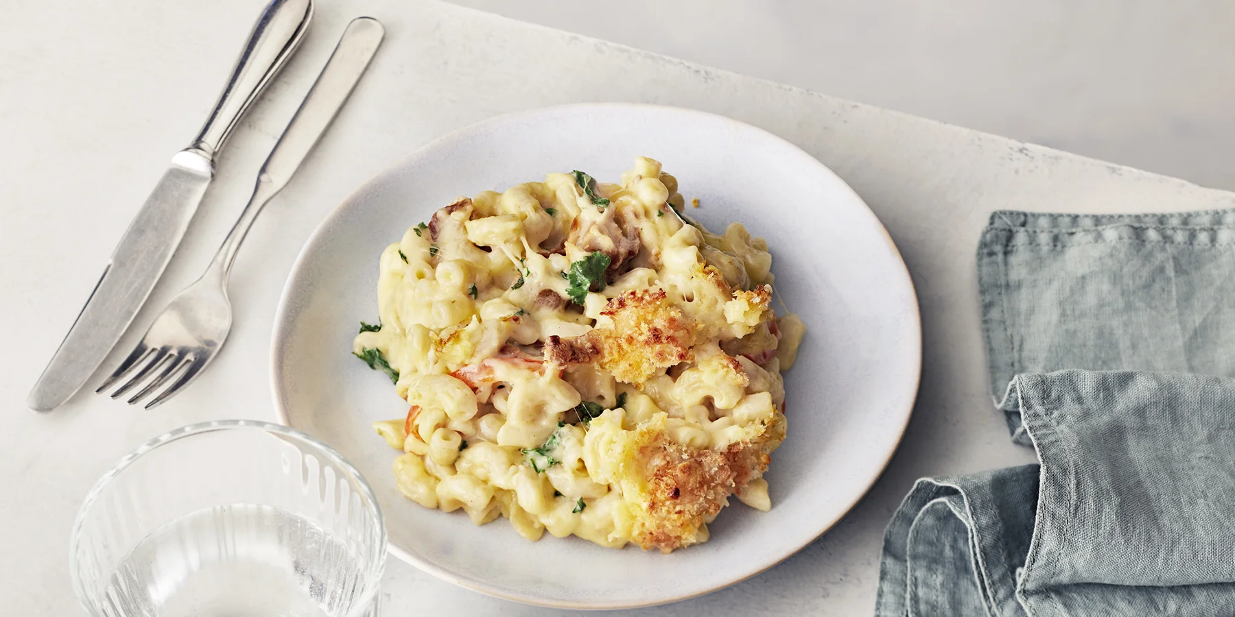 Mac and cheese broilerilla