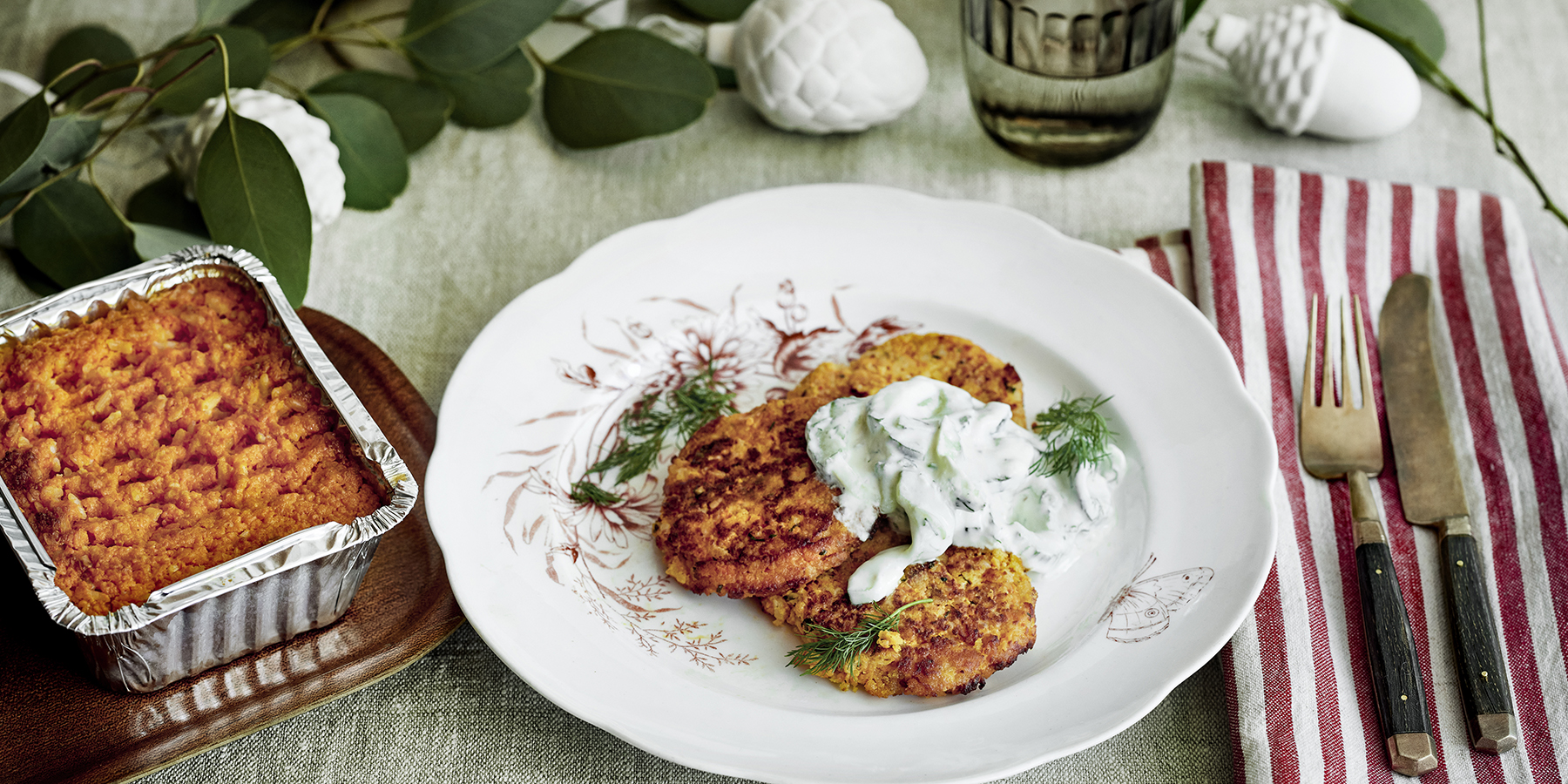 Keftedes eli kreikkalaiset porkkanalaatikkopihvit