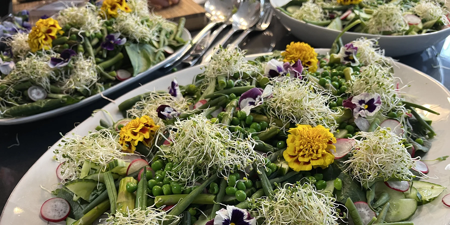 Helppo vihersalaatti