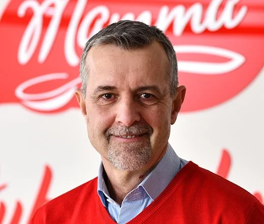 Kuvassa on Aivo Varem.