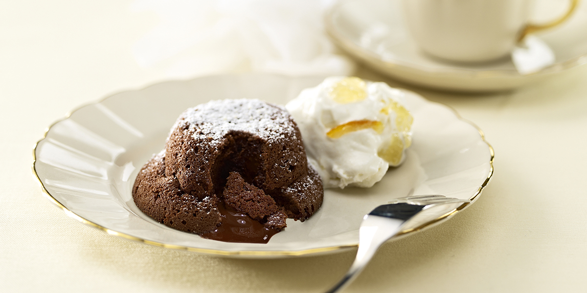 Suklaafondantit appelsiinijäätelöllä