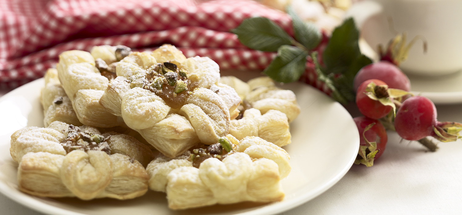 Joulutortut aprikoositäytteellä