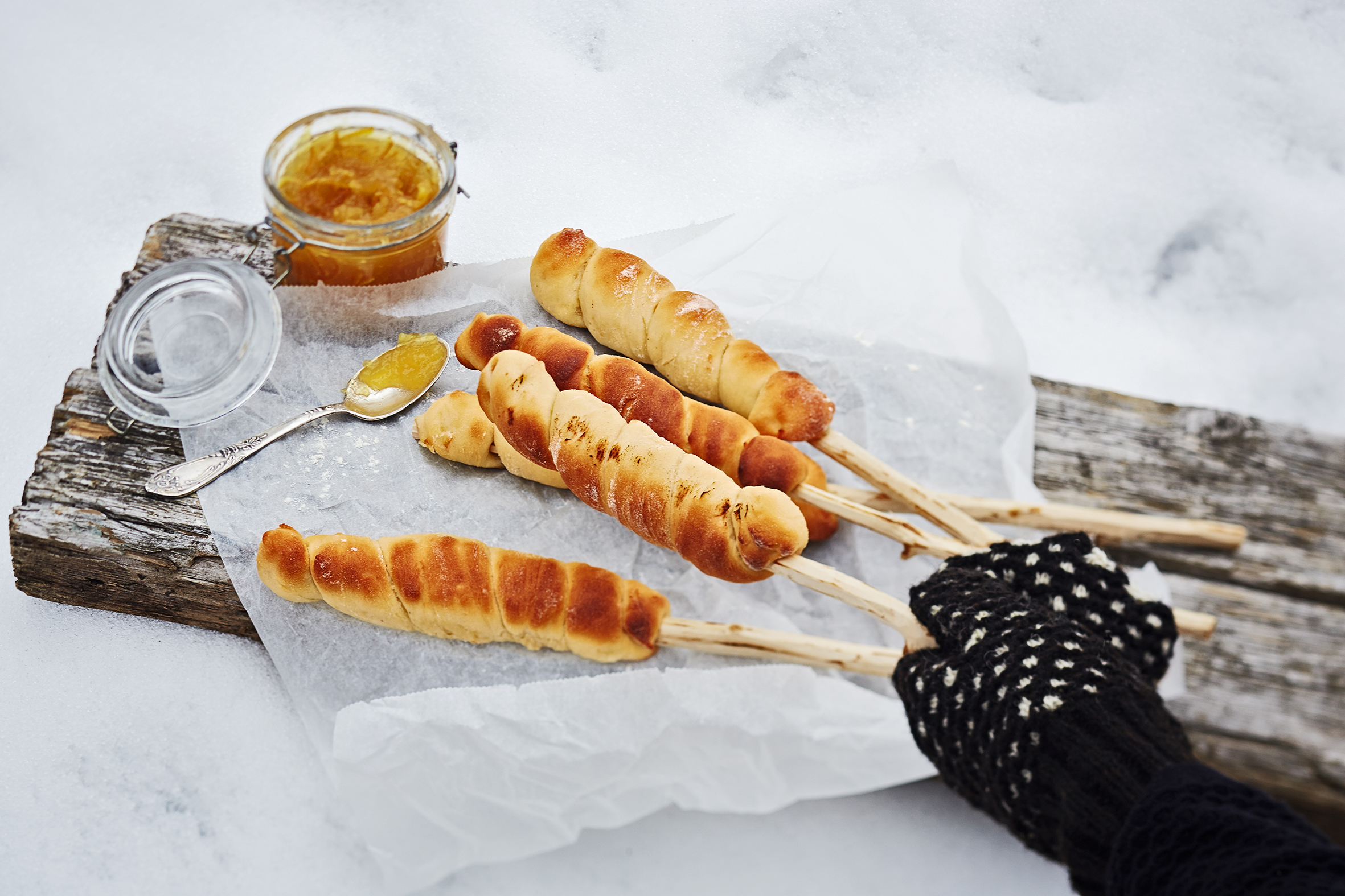 Appelsiinipullat tikussa