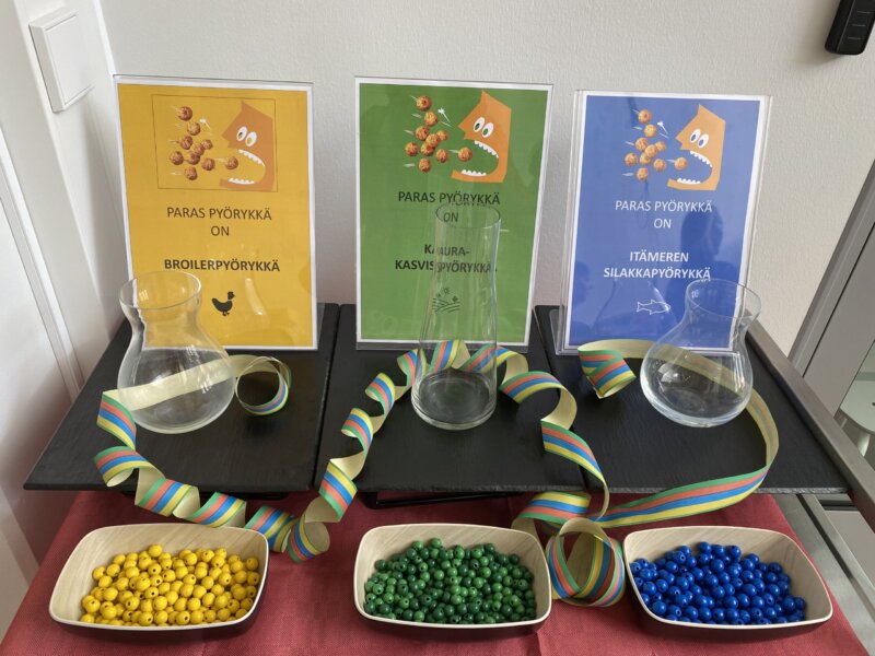 Koululaisille suunnattu pyöryköiden arviointitapahtuma.